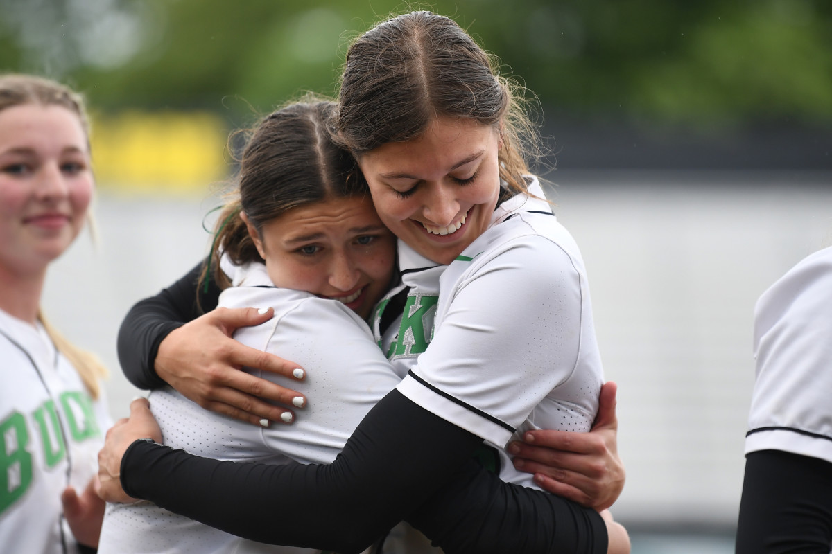 r Pendleton Wilsonville 5A softball final Leon Neuschwander 25